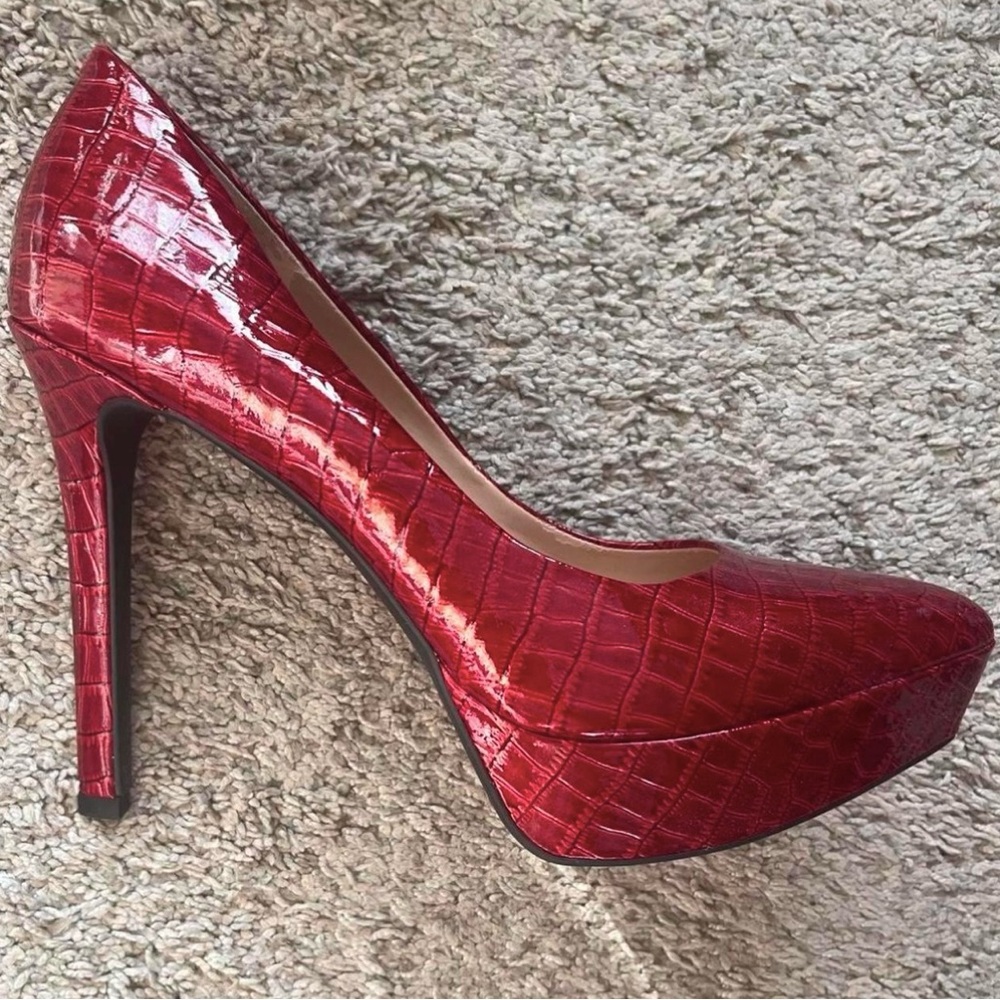 Red Crocodile Pattern High Heels